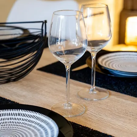 Appart. T 1 Bis, Centre Ville, Entierement Renove * Lurdy