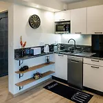 Appart. T 1 Bis, Centre Ville, Entierement Renove
